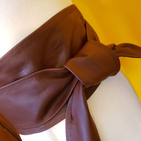 Meet your Posher, the "Starving Storyteller" - Picture 11 of 16